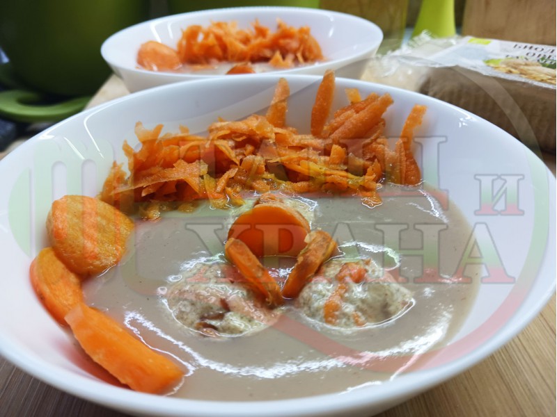 Българска бозова сурова сладка супа 