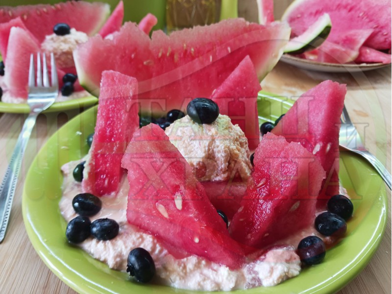 Българска сладко солена салата 