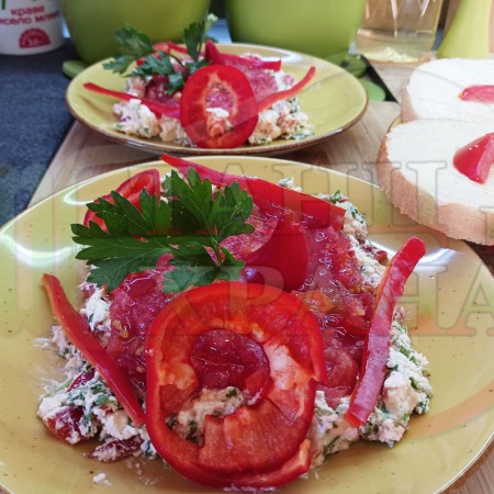 Българска доматена сурова супа 