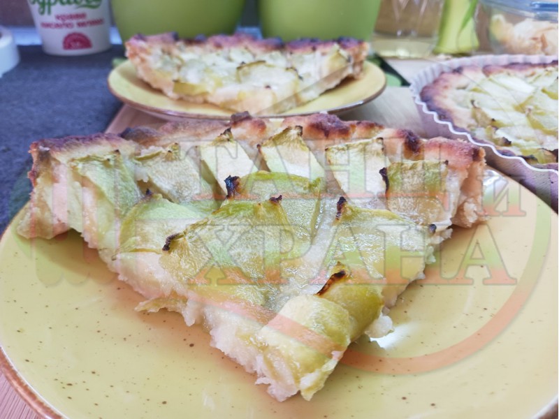 Плодова хлебна постна торта 