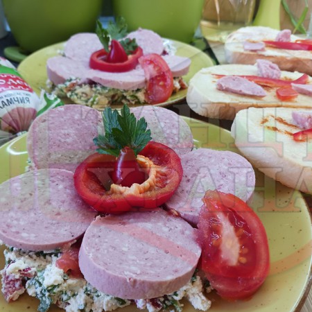 Българска доматена сурова супа 