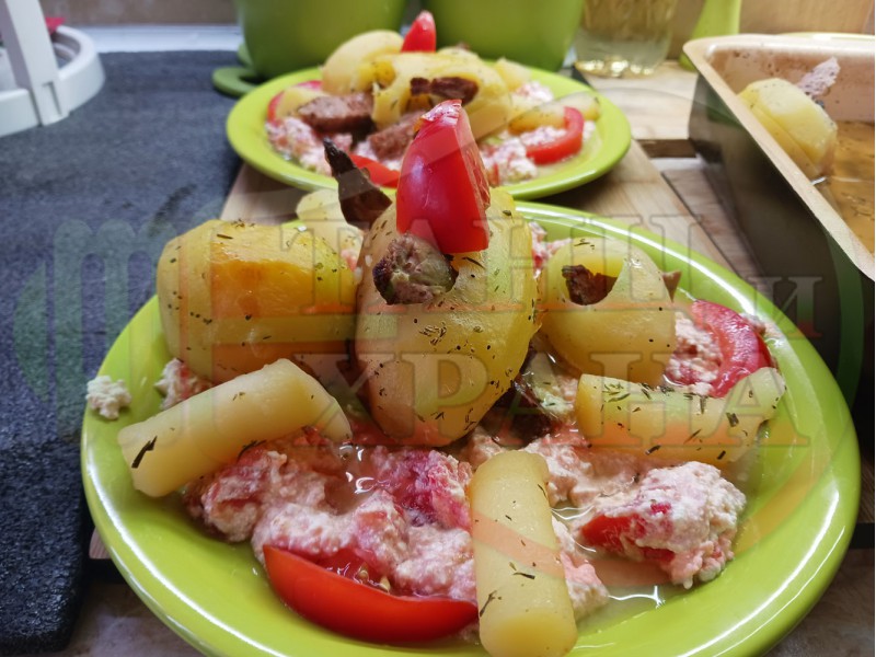 Български пълнени картофи 