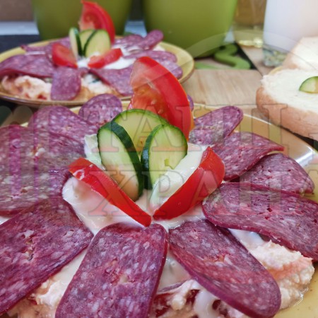 Българска млечна краставична супа 