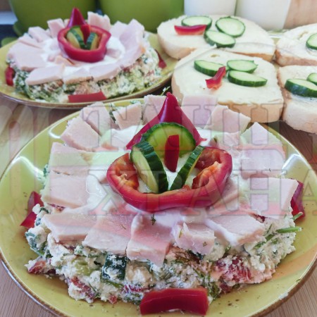 Българска млечна краставична супа 