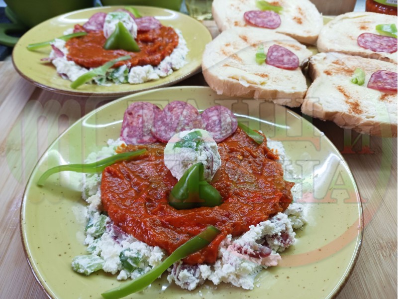 Българска лютенична сурова супа 