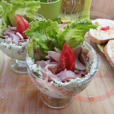 Българска доматена сурова супа 