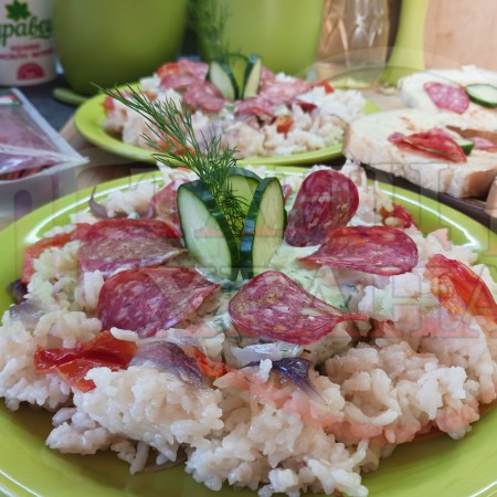 Българска оризова млечна краставична яхния 