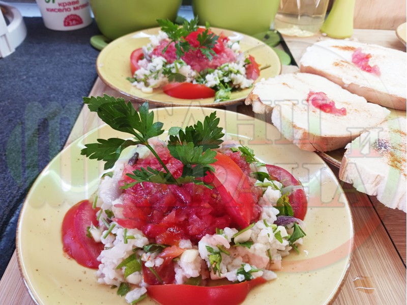 Българска оризова доматена яхния 