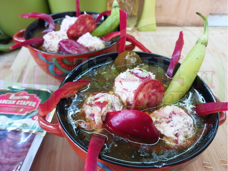 Български пилешки бульон 