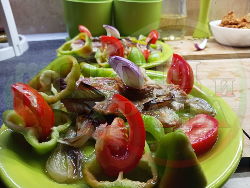 Свински пържоли без кост запечени на фурна 