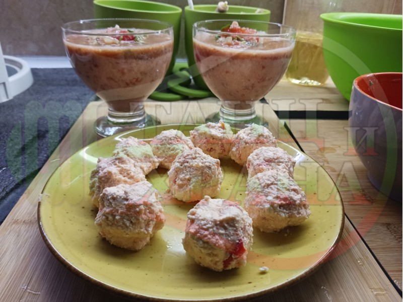 Сиренови доматени топчета 