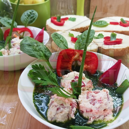 Българска сурова супа със зелен чай 