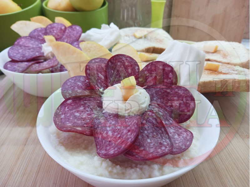 Българска студена сурова сладко солена супа 