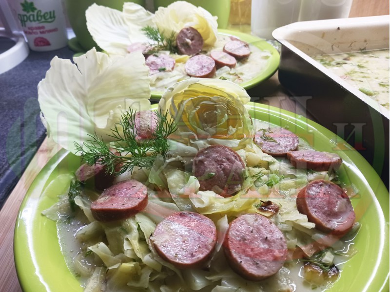 Българска зелева млечна яхния 